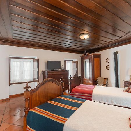 בית הארחה טומאר 	Casa Da Avo Genoveva מראה חיצוני תמונה