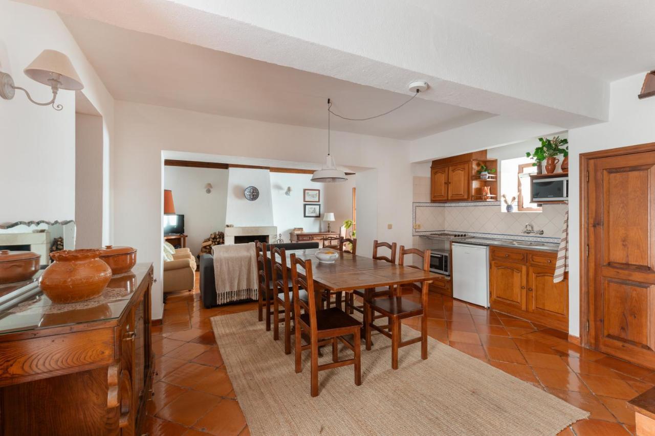בית הארחה טומאר 	Casa Da Avo Genoveva מראה חיצוני תמונה