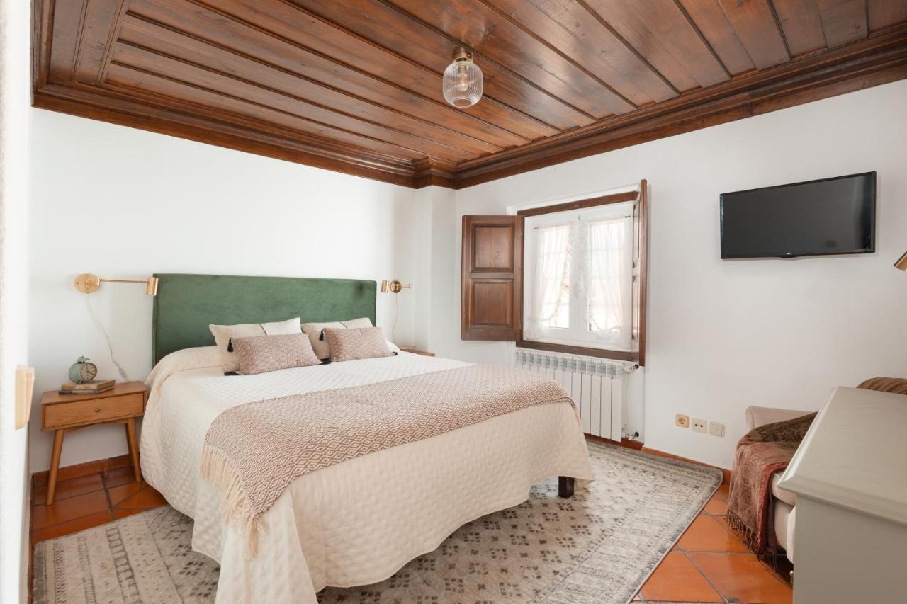 בית הארחה טומאר 	Casa Da Avo Genoveva מראה חיצוני תמונה