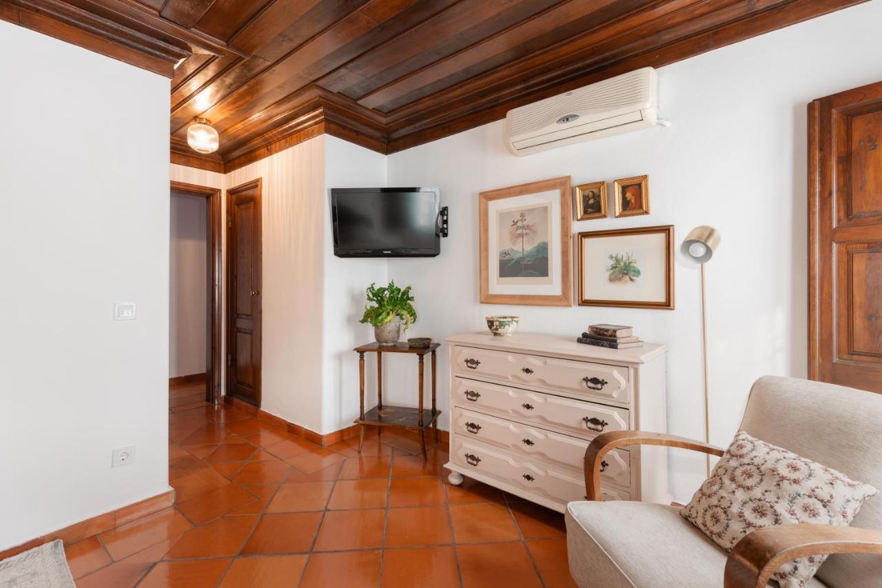 בית הארחה טומאר 	Casa Da Avo Genoveva מראה חיצוני תמונה