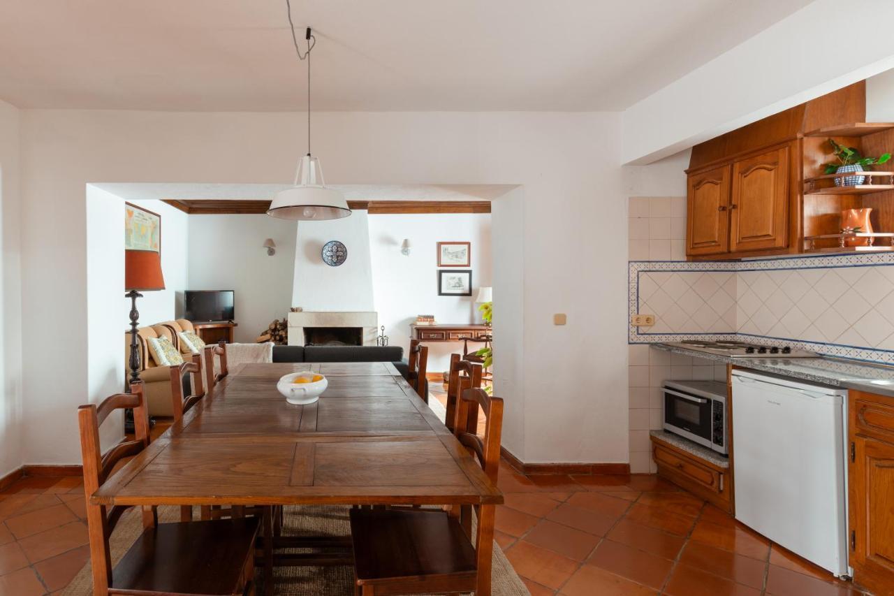 בית הארחה טומאר 	Casa Da Avo Genoveva מראה חיצוני תמונה